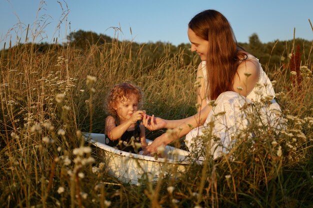 Mom’s Self-Care on a Budget: 10 Ways to Thrive in 2025